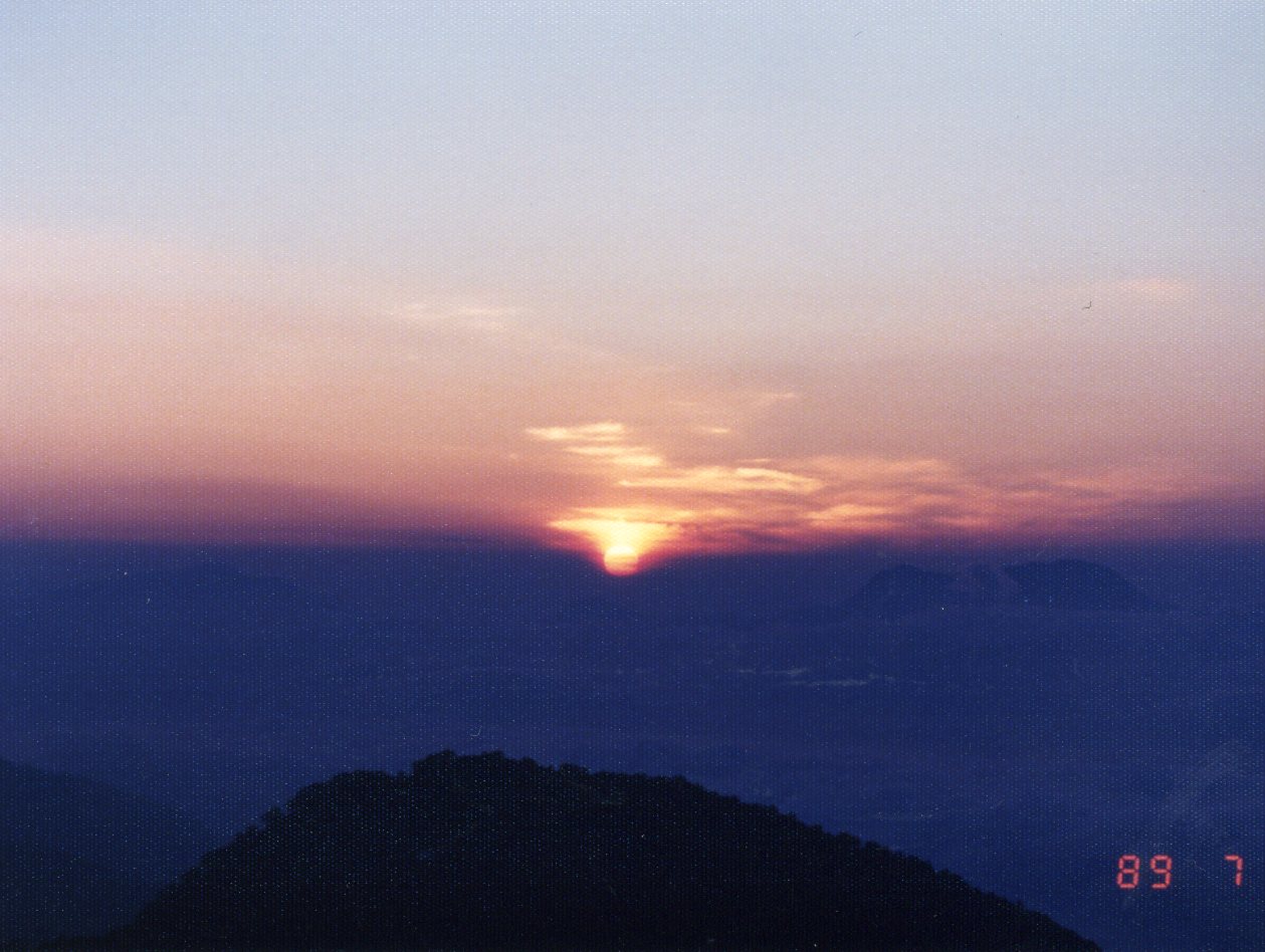 (2)